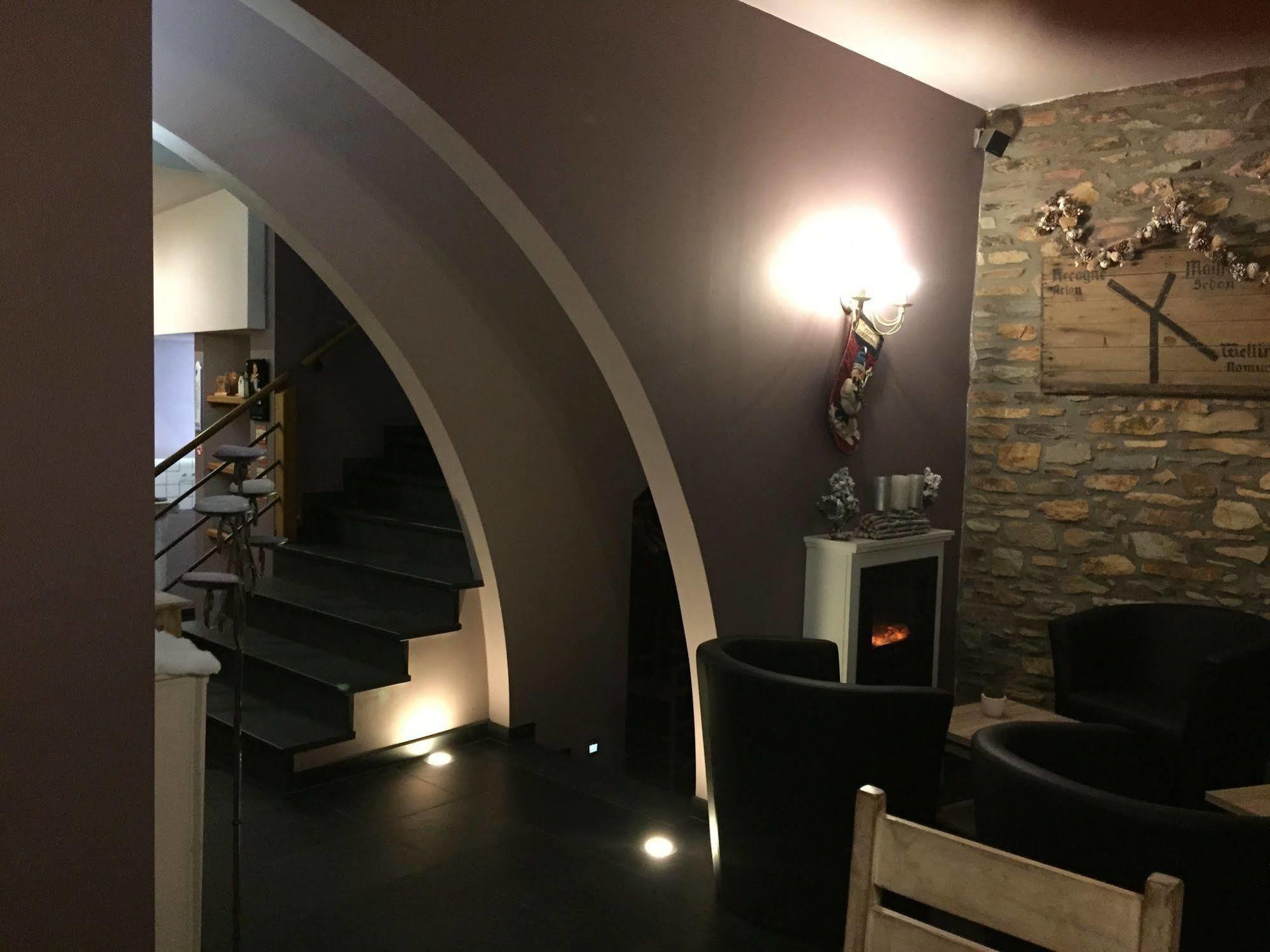 Ma Bauge Bed & Breakfast Libin ภายนอก รูปภาพ